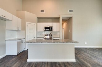 625 Wheatfield Dr in Venus, TX - Building Photo - Building Photo