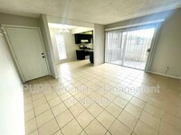 1405 E Vegas Valley Dr in Las Vegas, NV - Building Photo - Building Photo