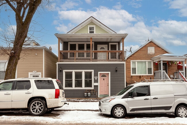 property at 4610 S Marshfield Ave