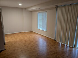 6001 Arlington Blvd, Unit 112 in Falls Church, VA - Building Photo