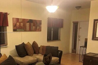 4143 NE 9th St in Homestead, FL - Building Photo - Building Photo