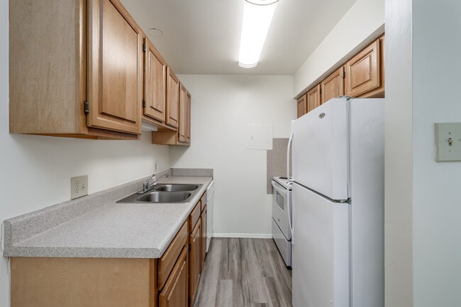 Lafayette Village Family Apartments in Williamsburg, VA - Foto de edificio - Interior Photo