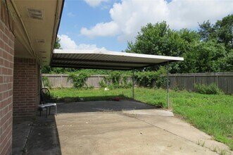7949 Lockwood Dr in Houston, TX - Building Photo - Building Photo