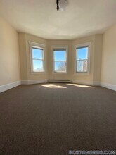 402 Neponset Ave in Boston, MA - Building Photo - Building Photo