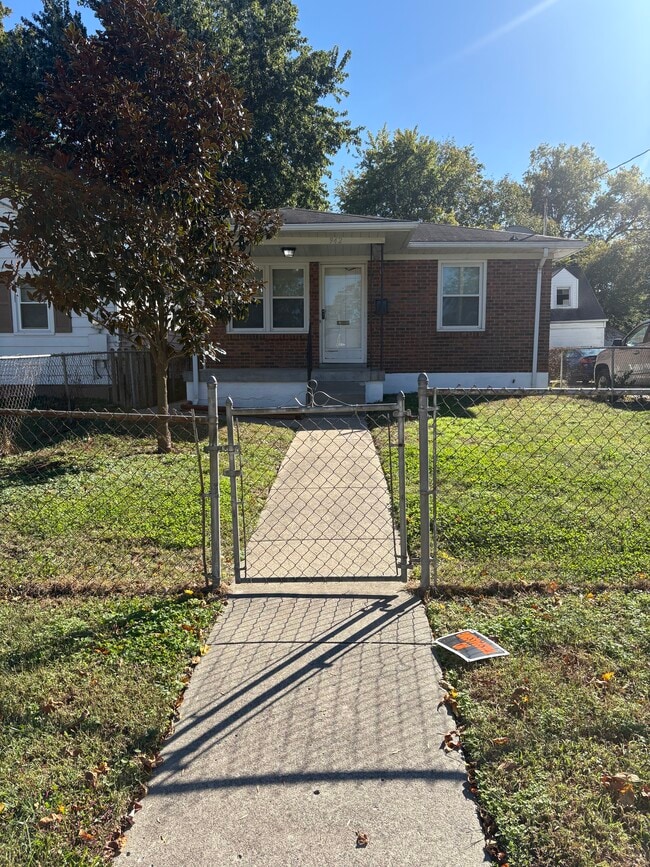 property at 942 Beecher St