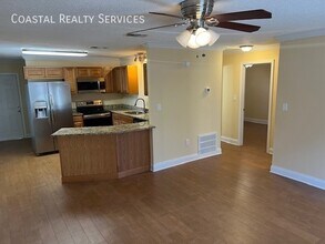 806 Fairview Dr-Unit -806 Fairview Dr C in Fort Walton Beach, FL - Building Photo - Building Photo