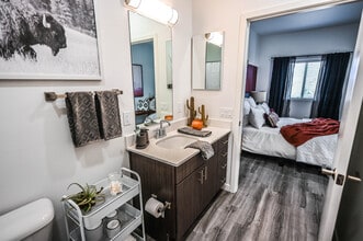 Camino Real Apartments in Santa Fe, NM - Foto de edificio - Building Photo