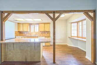 13331 Villagrove Dr in Houston, TX - Building Photo - Building Photo