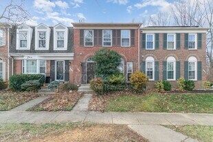 6143 Summer Park Ln in Alexandria, VA - Building Photo