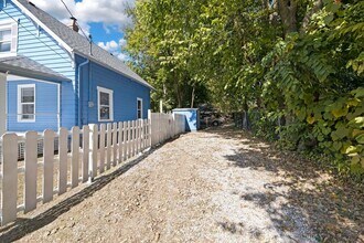 411 W Page St in Springfield, MO - Building Photo - Building Photo