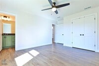 2323 S 18th St photo'