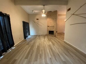 3534 Woodmere Ln in Sugar Land, TX - Building Photo - Building Photo