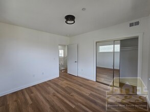 5600 Genoa St in Oakland, CA - Building Photo - Building Photo