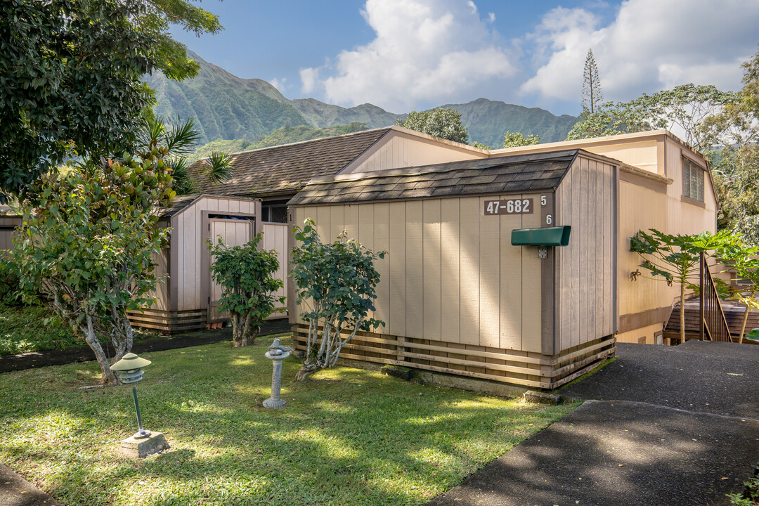 Clubview Gardens in Kaneohe, HI - Building Photo