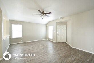 7410 Great Lakes Dr in San Antonio, TX - Building Photo - Building Photo