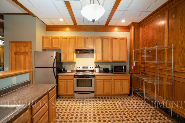 1425 5th Ave in Troy, NY - Foto de edificio - Building Photo