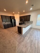 7401 103rd St in Lubbock, TX - Building Photo - Building Photo