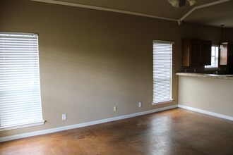 208 Garden Dr in Waco, TX - Building Photo - Building Photo