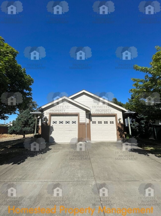 property at 470-472 Ecols St S