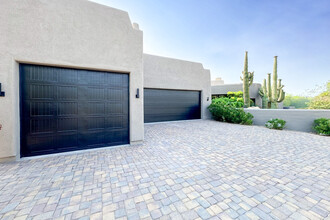 30600 N Pima Rd in Scottsdale, AZ - Foto de edificio - Building Photo