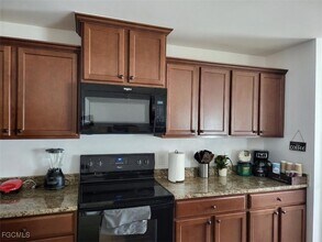 711 Trafalgar Pkwy in Cape Coral, FL - Building Photo - Building Photo