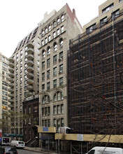 4 W 16th St in New York, NY - Building Photo - Building Photo