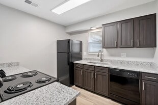 The Life at Lexington in Lexington, KY - Building Photo