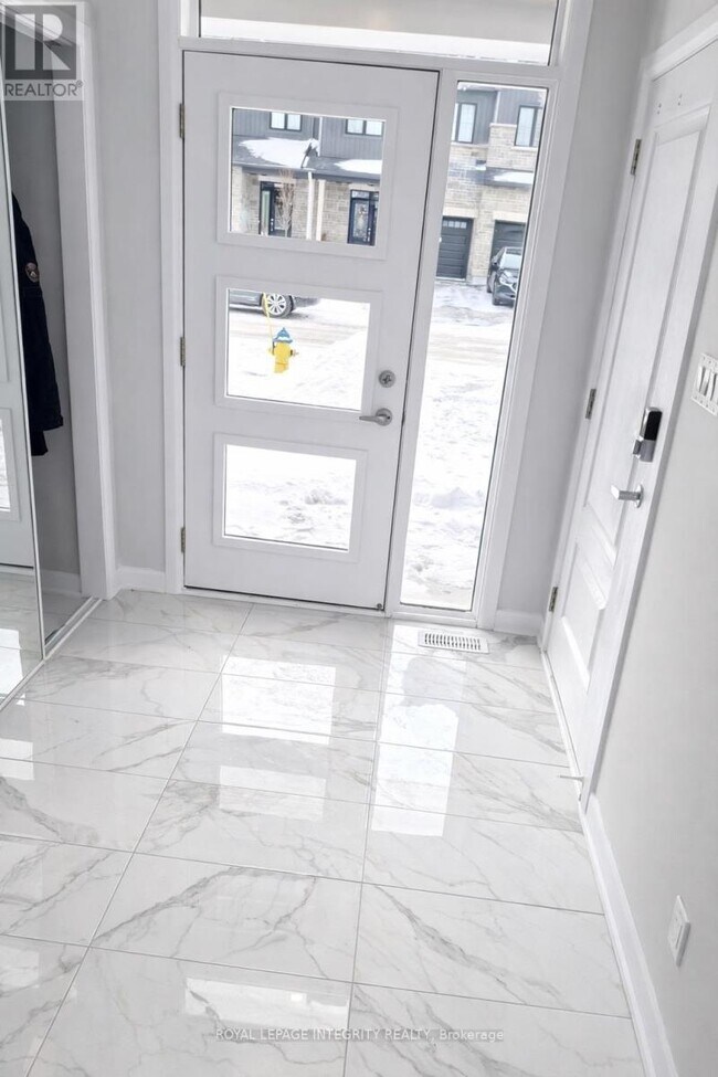 716 Fairline Row in Ottawa, ON - Building Photo - Building Photo