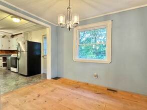 101 Sandy Point Rd in Stockton Springs, ME - Building Photo - Building Photo