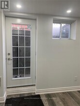 1005 Farmstead Dr in Milton, ON - Building Photo - Building Photo