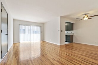 917 5th St in Santa Monica, CA - Building Photo - Building Photo
