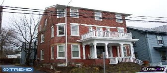 63 W Ashland St in Doylestown, PA - Building Photo