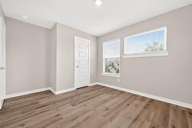 property at 3919 Sparkman Ln