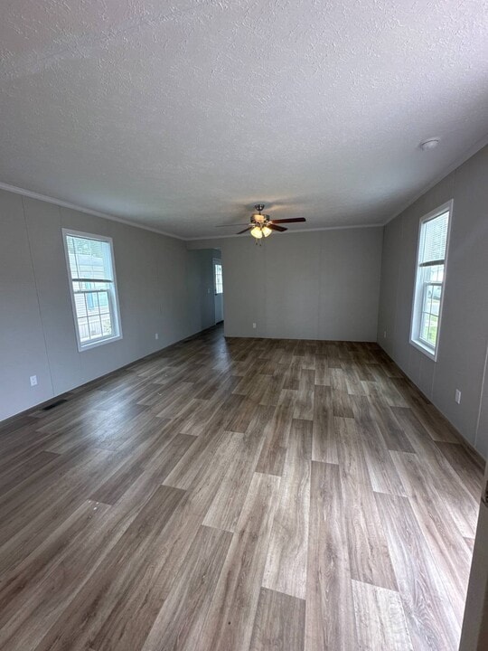 921 Peacock Ln in Mishawaka, IN - Building Photo