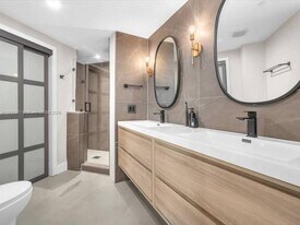 55 SE 6th St in Miami, FL - Building Photo