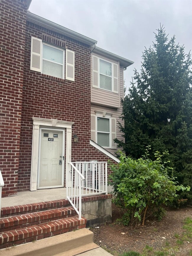 property at 432 Great Beds Ct