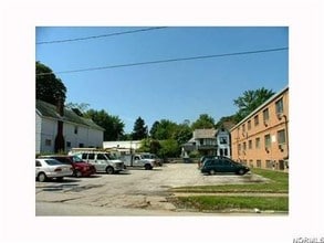 3103-3107 Denison Ave in Cleveland, OH - Foto de edificio - Building Photo