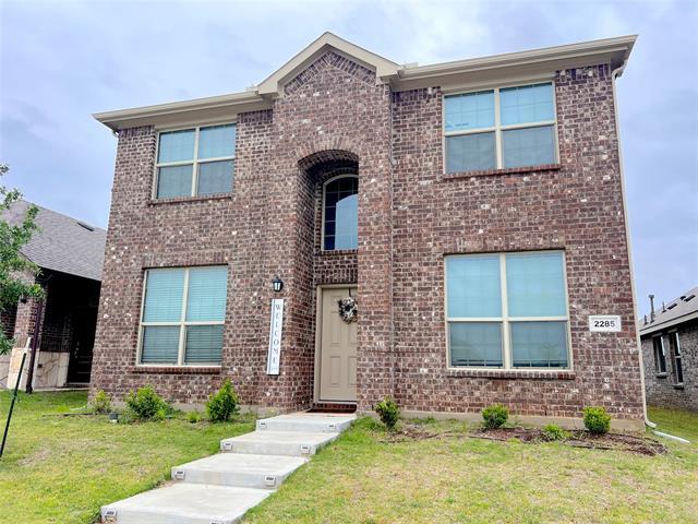 2285 Obsidian Dr in Aubrey, TX - Building Photo