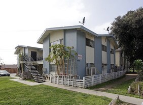 998 W 9th St in Pomona, CA - Building Photo