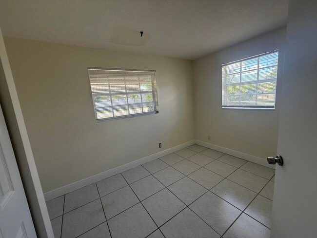 5698 Gramercy Dr in West Palm Beach, FL - Building Photo - Building Photo