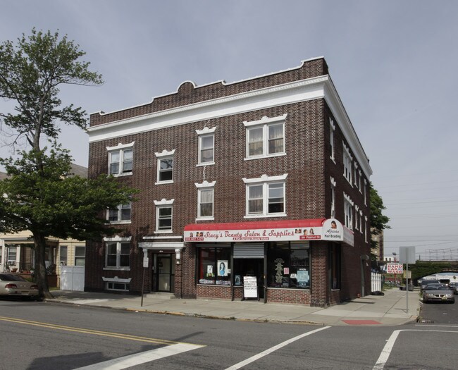 320-322 Walnut St in Elizabeth, NJ - Building Photo - Building Photo