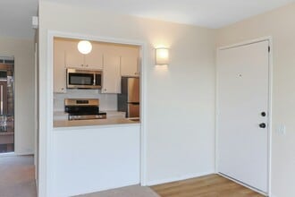 40 Harbor Oak Dr in Tiburon, CA - Building Photo - Building Photo