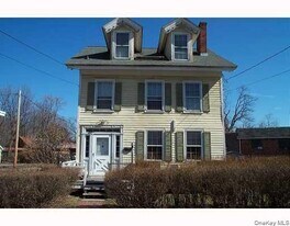 6 Willow Ave in Cornwall, NY - Building Photo