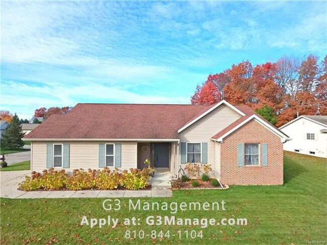 1767 Hickory Hills Blvd in Howell, MI - Building Photo - Building Photo