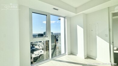 75 James Mountain Rd in Hamilton, ON - Building Photo - Building Photo