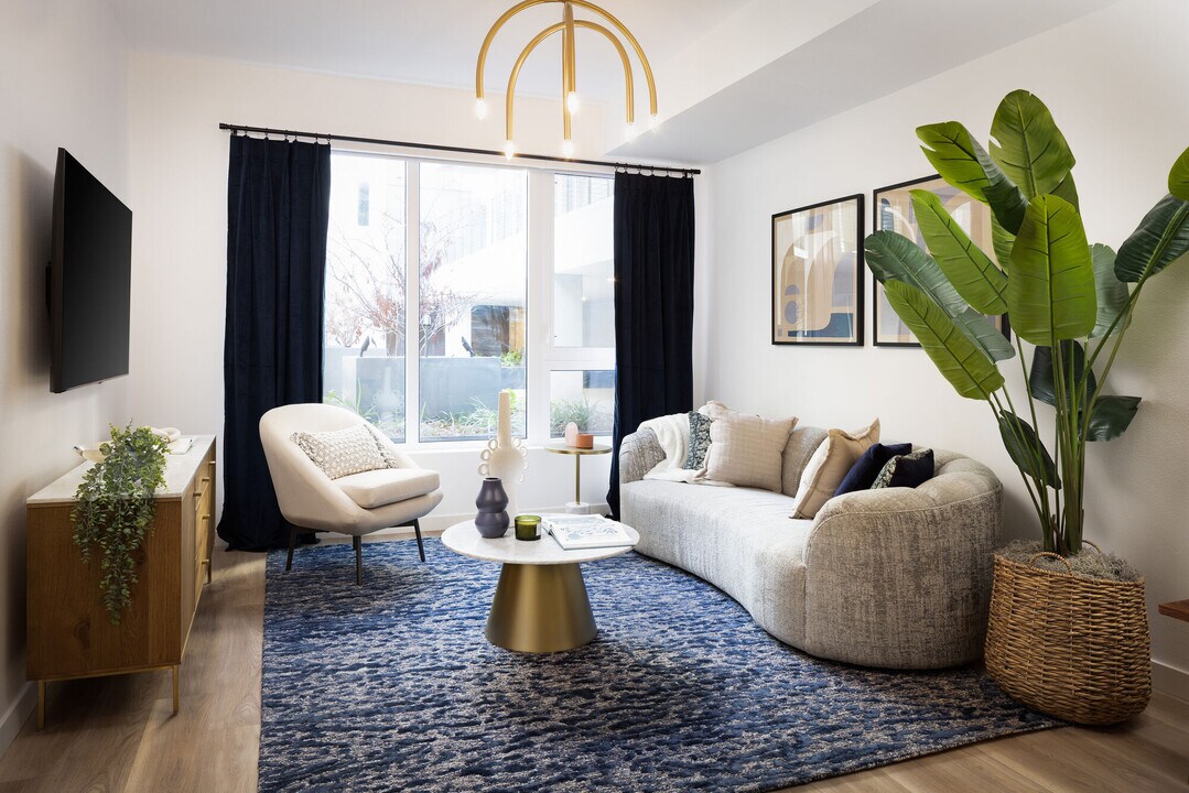 The Louise Los Feliz in Los Angeles, CA - Building Photo