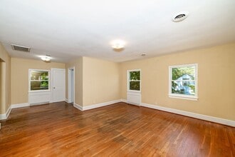 3117 Sterling Point Dr in Portsmouth, VA - Building Photo - Building Photo