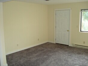 1200 2nd St, Unit 7 in Pepin, WI - Foto de edificio - Building Photo