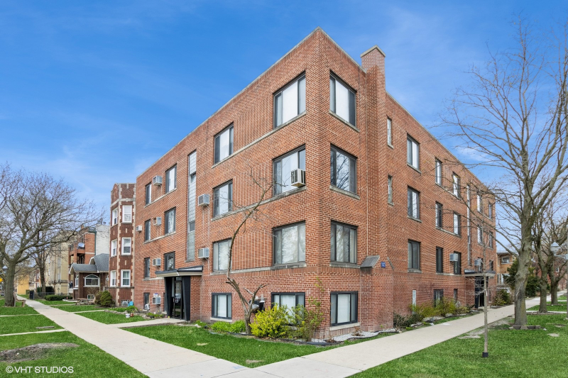 2843 W Arthur Ave in Chicago, IL - Building Photo