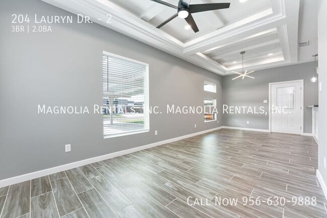 204 Lauryn Dr, Unit 2 in San Juan, TX - Foto de edificio - Building Photo